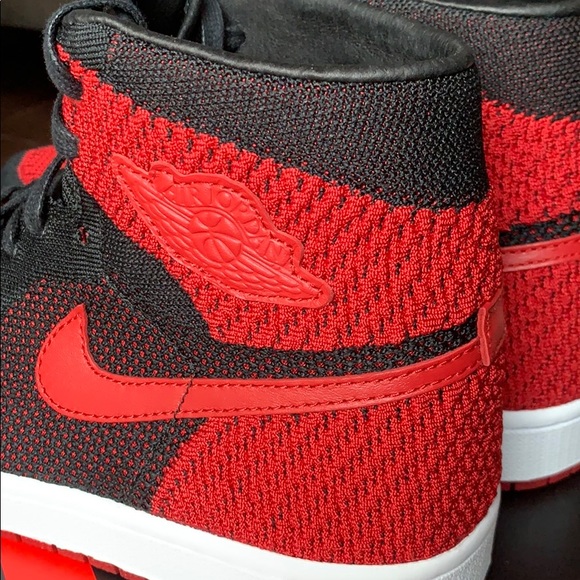 Air Jordan 1 Retro Hi Flyknit - Picture 7 of 8